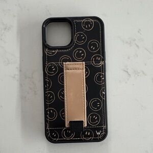 Walli - IPhone 13/14.  Stylish Black and Tan Phone Case with Smiley Design